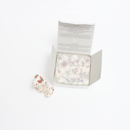 Cx.10 Corações Cera Perfumada Cassis Rose