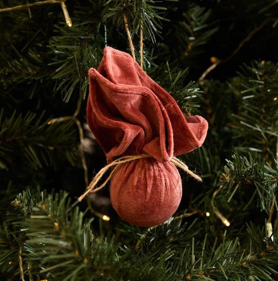 Enfeite Bola Veludo Terra 7cm